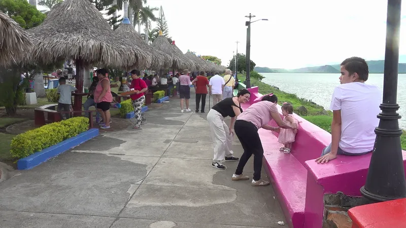Las familias celebraron a papá en el Puerto Salvador Allende este fin de semana