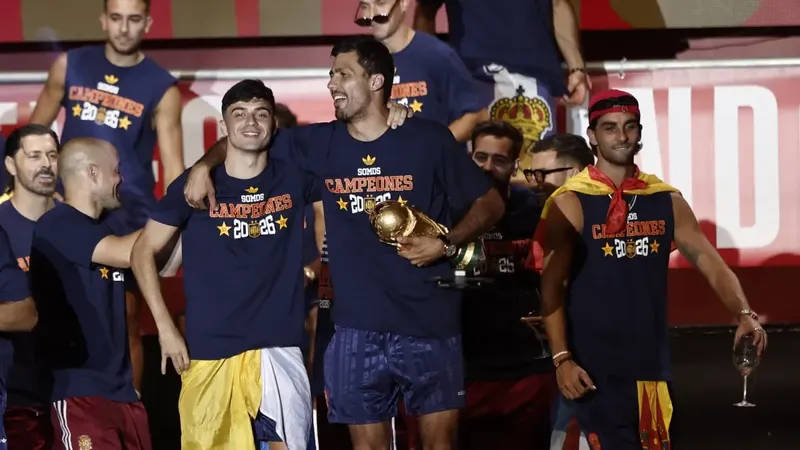 Ferran y Rodri apuran para no volver ya con el Barça y el Manchester City