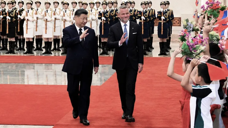 China fortalece alianza estratégica con Eslovaquia