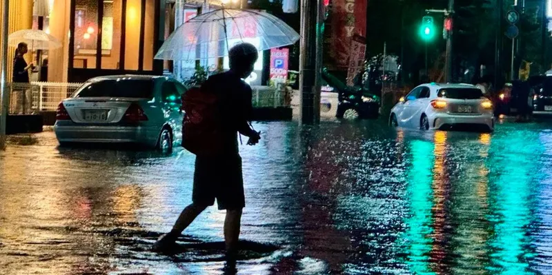 Fuertes lluvias generan inundaciones y deslizamientos en varias zonas de Chile