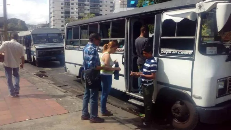 Ministra Faría confirma que el pasaje urbano será de Bs. 140 durante junio y julio
