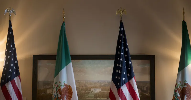 México pacta cuarta ronda de revisión del T-MEC, pero no esquiva nuevo arancel de Trump