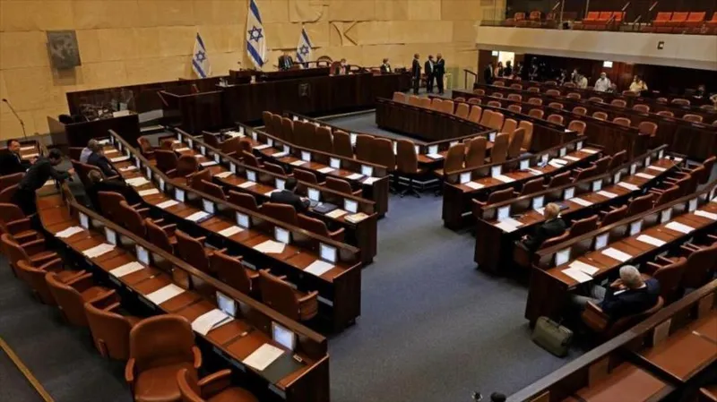 Parlamento israelí aprueba su disolución y abre paso a elecciones anticipadas