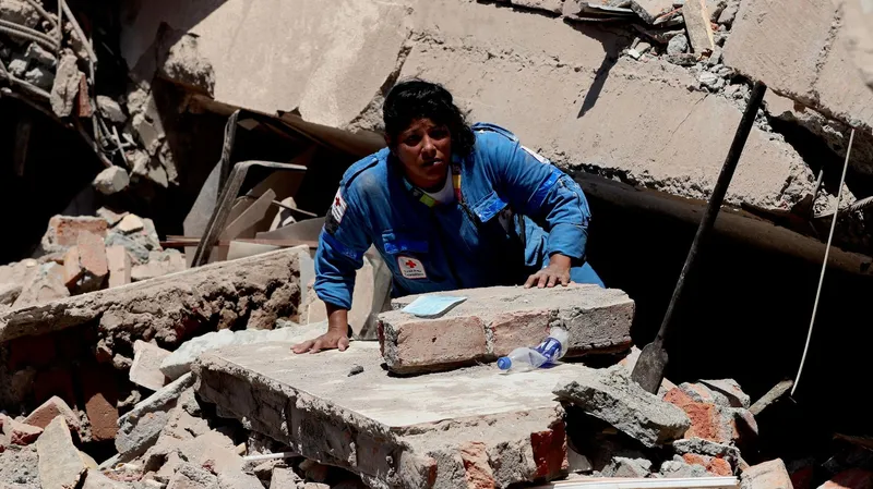 Aumenta el número de fallecidos en Colombia debido al sismo de magnitud 7,4