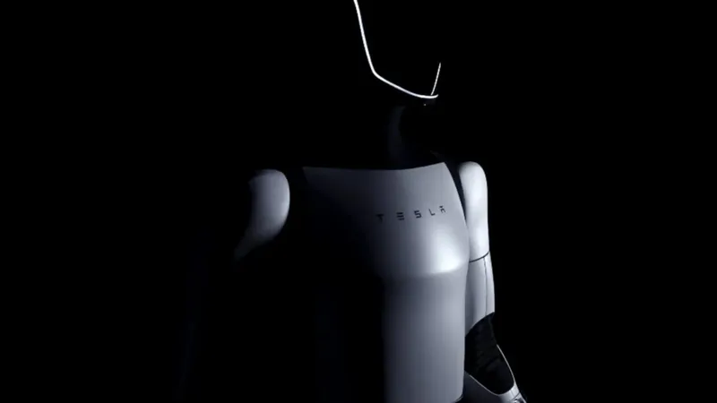 Tesla se desploma en bolsa y Optimus agrava las dudas: Musk admite que fabricar sus robots será su mayor desafío