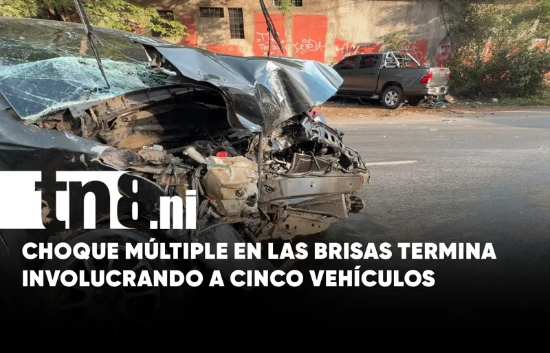 Accidente múltiple en Managua: una Hilux termina estrellada contra una pared
