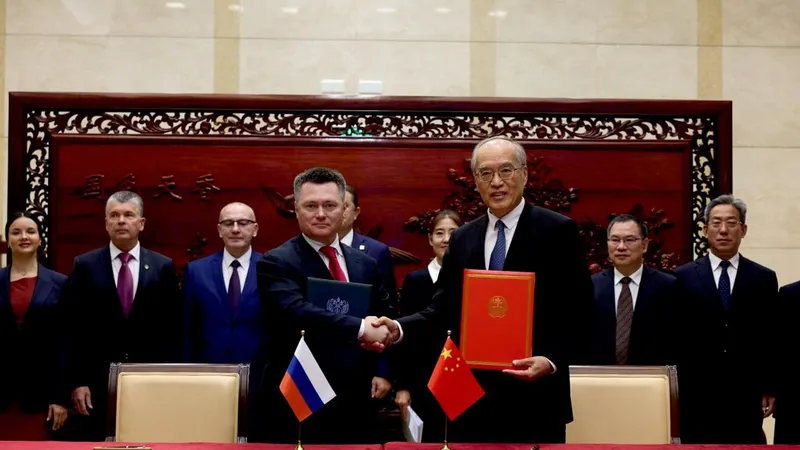 Moscú y Pekín firman acuerdo destinado a fomentar la cooperación judicial