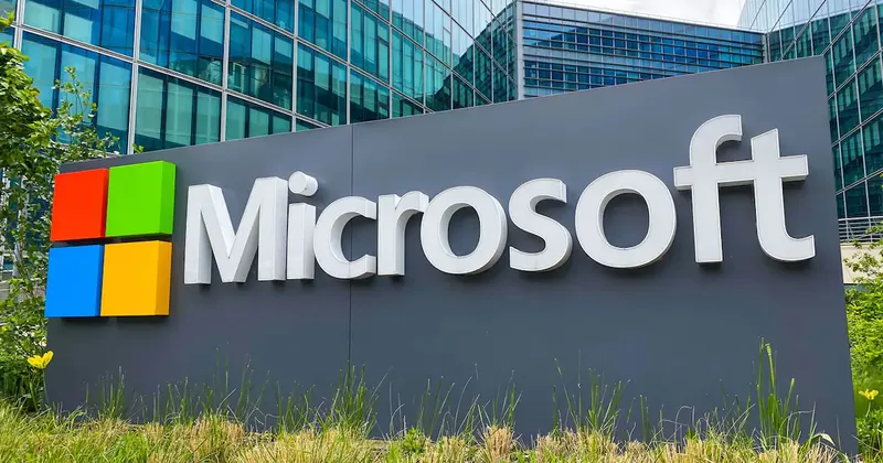 Microsoft endulza recorte de personal y ofrece retiro voluntario a más de 60 mil trabajadores, incluyendo XBOX, 27% de su plantilla total