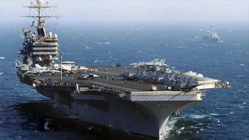 Senadores de EEUU piden investigar condiciones alarmantes del USS Lincoln