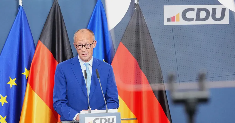 Merz promete permanecer en el cargo tras el peor resultado electoral regional en Alemania