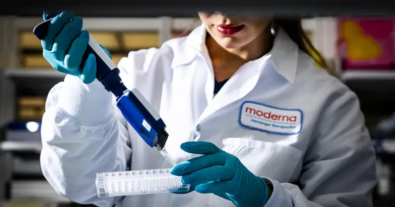 Moderna cae un récord de 26% tras filtrarse datos de su vacuna contra el melanoma con Merck
