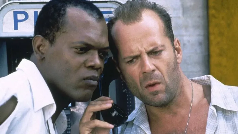 Ni 'Pulp Fiction' ni 'Jurassic Park': Según Samuel L. Jackson, esta película "le cambió la vida", y Bruce Willis lo había predicho