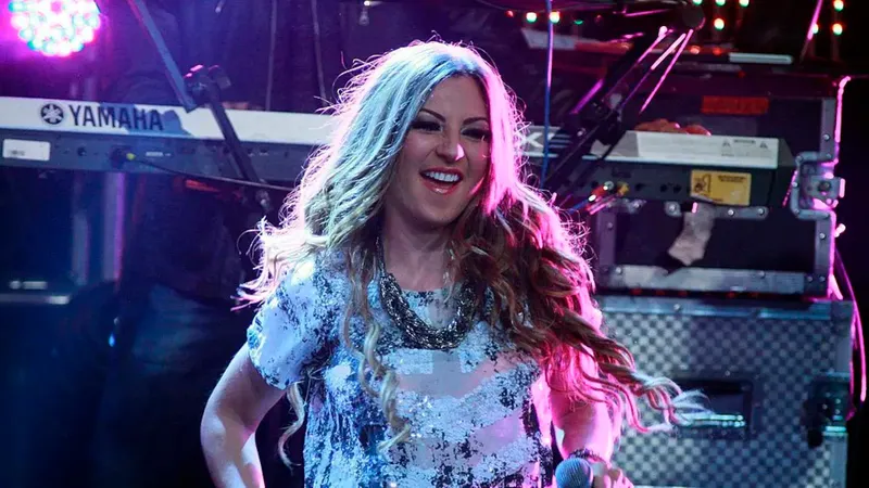 ¿FIFA podría demandar a Mariana Ochoa? La polémica detrás de su canción inspirada en el Mundial