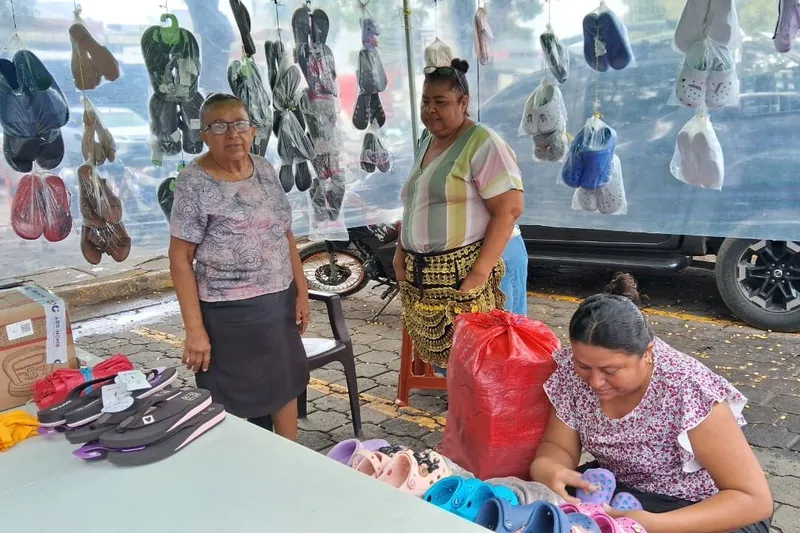 Comerciantes superan ventas y alistan ofertas para papás
