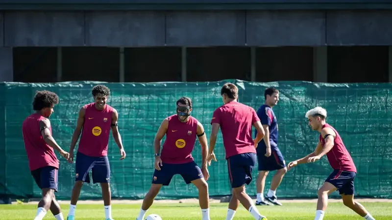 La convocatoria del Barça para recibir al Racing, con una ausencia