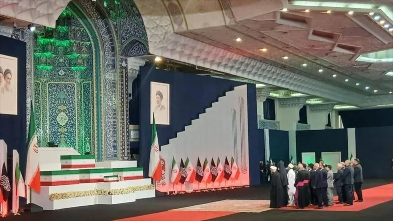 Ceremonias fúnebres por el Líder mártir de Irán; dignatarios extranjeros rinden homenaje