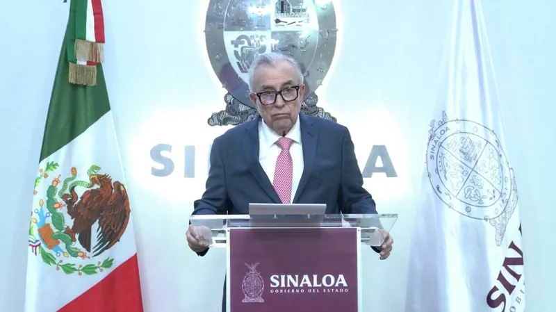 "Confío en nuestro Estado de derecho": Rocha Moya comparece ante la Fiscalía mexicana