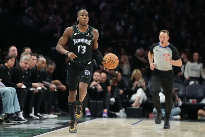 Ayo Dosunmu, una prioridad para Minnesota