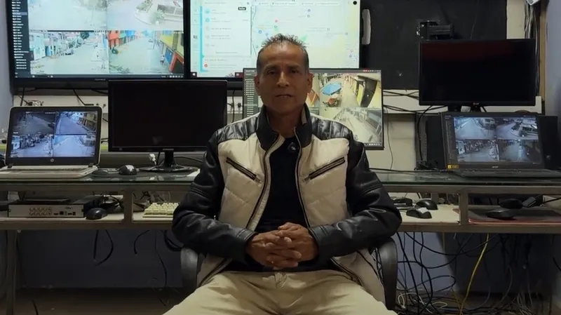 "No tenemos apoyo de la autoridad": inseguridad en Lima lleva a vecinos a crear red de videovigilancia
