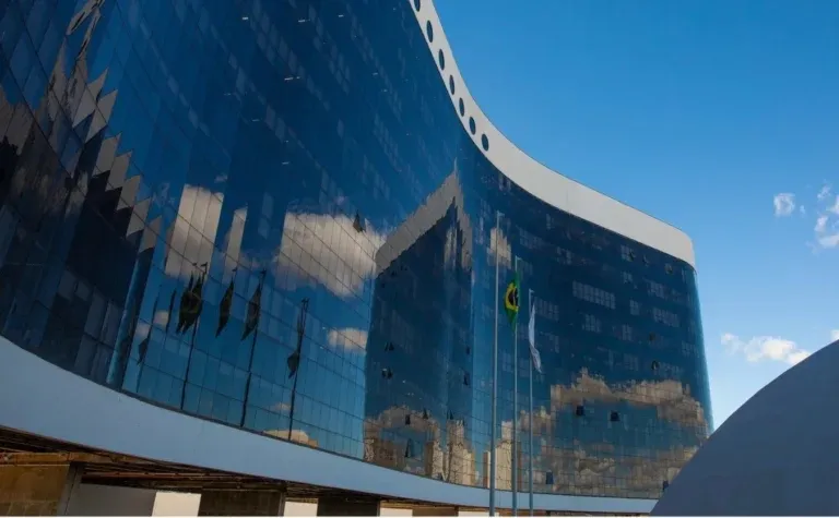 Brasil: Tribunal Superior Electoral registra más de 51 mil denuncias por propaganda irregular