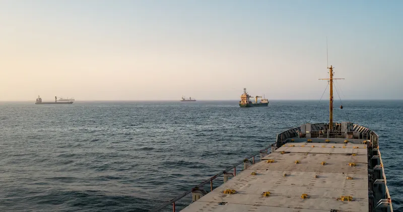 Trump descarta extender la tregua con Irán y crece la tensión por el estrecho Ormuz
