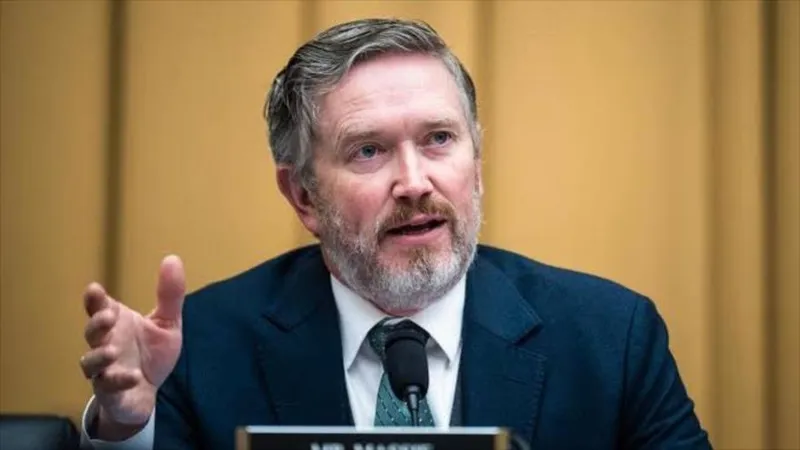 El lobby pro-Israel gasta millones para sacar a un congresista de EEUU