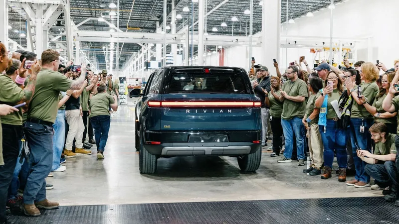 El Tesla Model Y contra las cuerdas: su ‘peor pesadilla’ tiene más autonomía, consume menos y costará prácticamente lo mismo en España