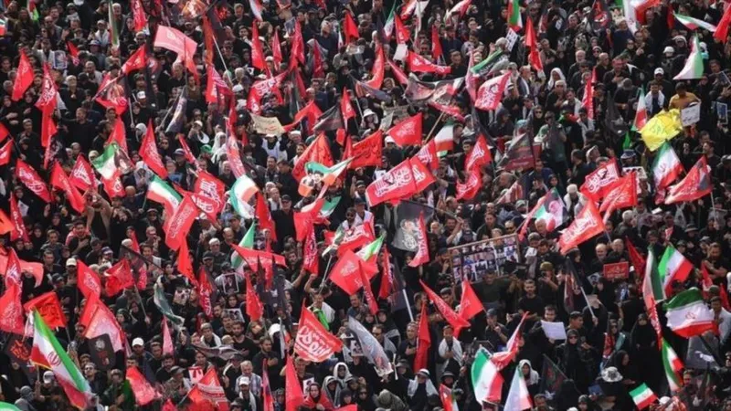 Libaneses acuden masivamente en el funeral del Líder mártir de Irán