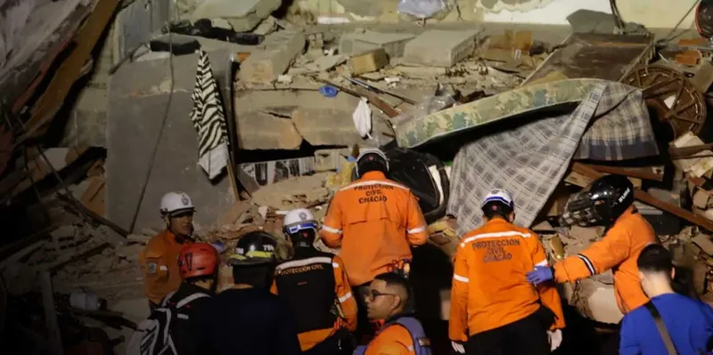 Venezuela eleva a 3.535 los fallecidos por el terremoto y sigue en emergencia nacional