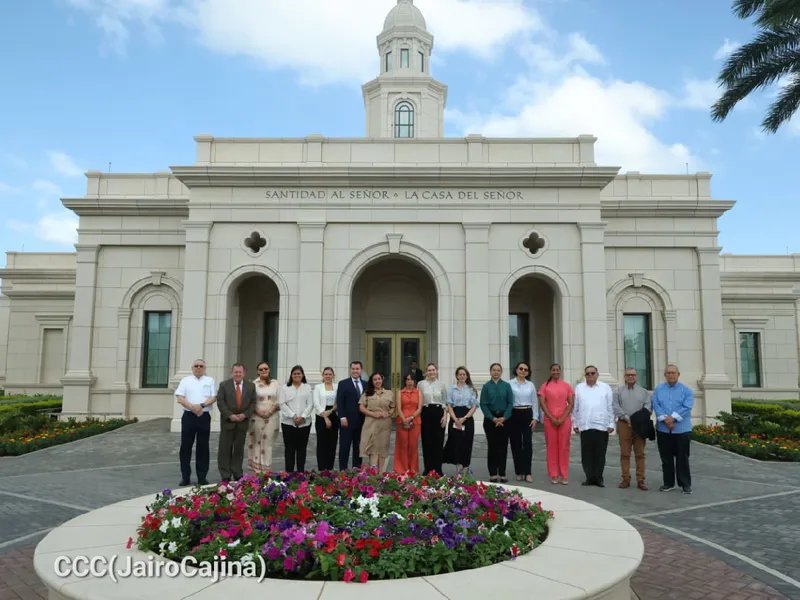Servidores públicos visitan “Casa del Señor” de Iglesia de Jesucristo de los Santos de los Últimos Días