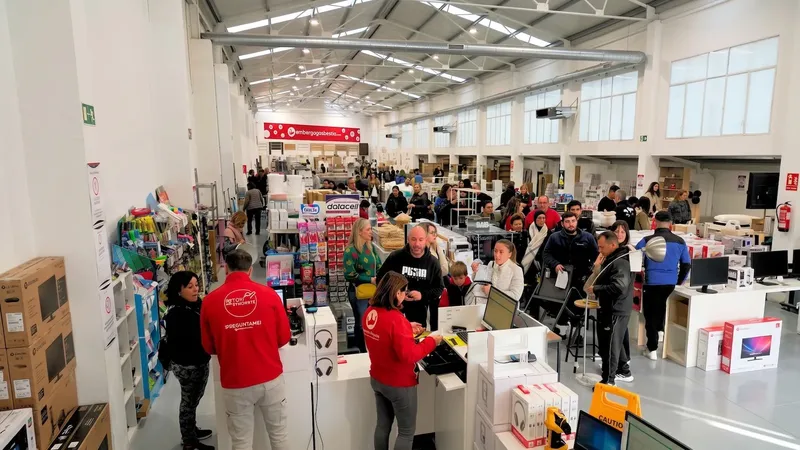 Llegó para competir con IKEA y ahora echa el cierre: la tienda de precios bajos en la que todos confiaban dice adiós