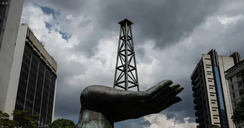Venezuela hace circular un borrador de reglamento de la ley petrolera para las empresas