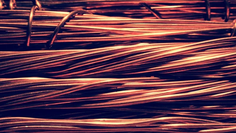 Chile busca 100.000 millones de dólares de inversión para impulsar su industria del cobre