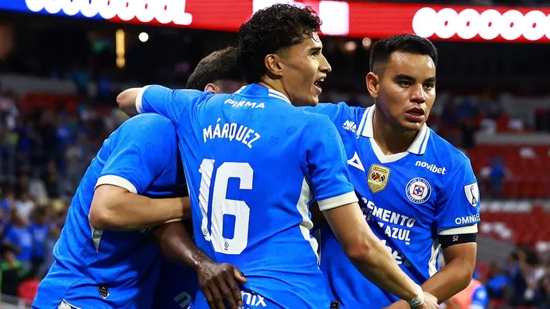 Olvídense de refuerzos, Cruz Azul no los necesita por ahora