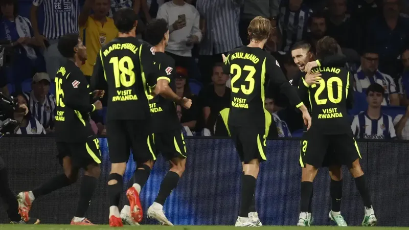 El Atleti se acaba dando un festín 'Real' que abrió de penalti