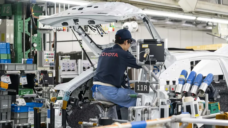 Europa y España deberían aprender de Japón: ayudas que reducen a la mitad el precio de los coches eléctricos para luchar contra China