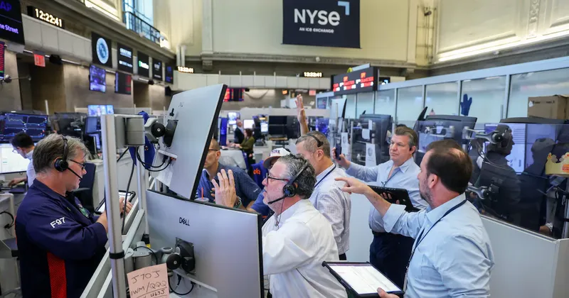 S&P 500 avanza mientras cae el petróleo y repuntan las acciones tecnológicas