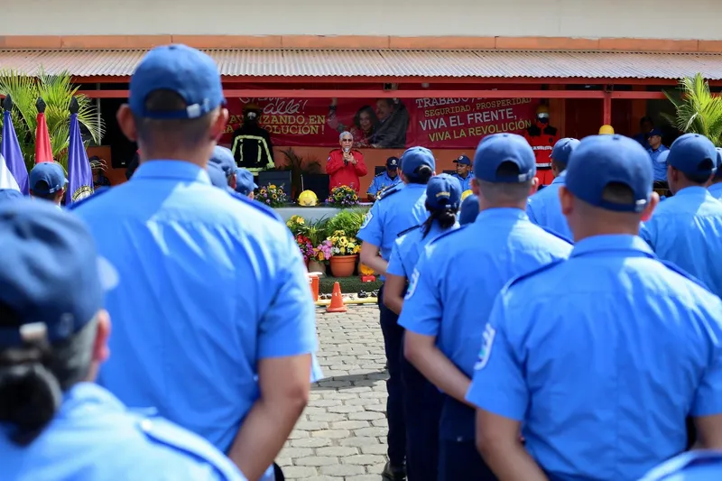 Más de 120 bomberos fortalecen sus capacidades para salvar vidas