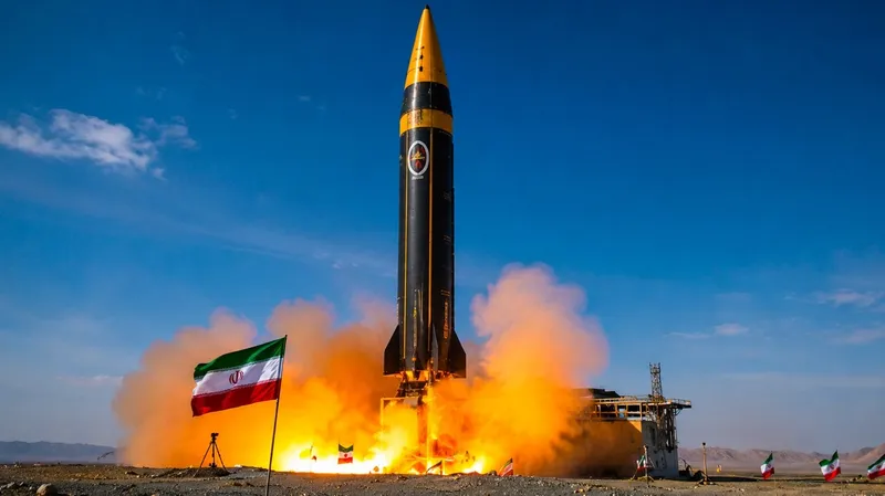 Irán golpea base aérea israelí y advierte una respuesta mayor si continúan las hostilidades