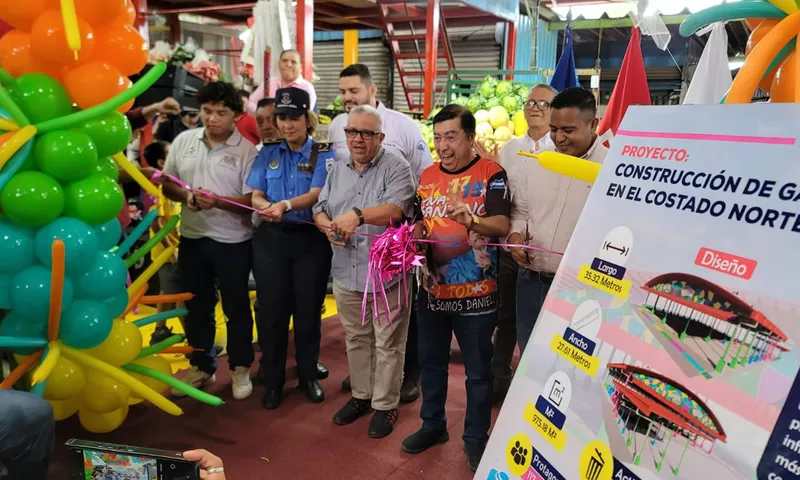 Inauguran nuevo y moderno galerón en el mercado Israel Lewites