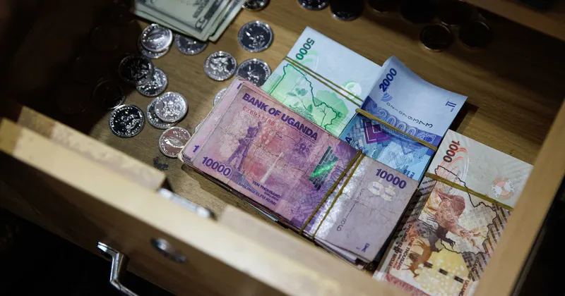 De la peor a la mejor moneda del mundo: el giro de esta divisa tras una subida de tasas