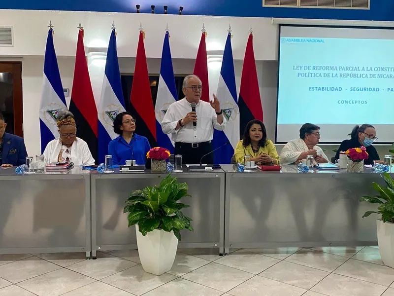 Comunidad educativa suma su respaldo a las Reformas de la Carta Magna