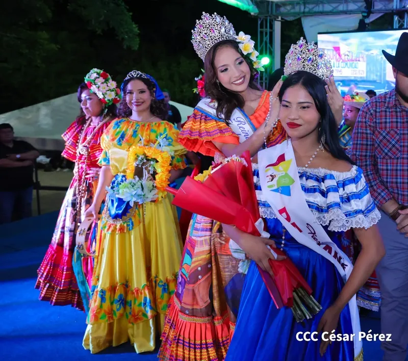 Genesis Matamoros, es la nueva Reina de las Fiestas Tradicionales de Managua