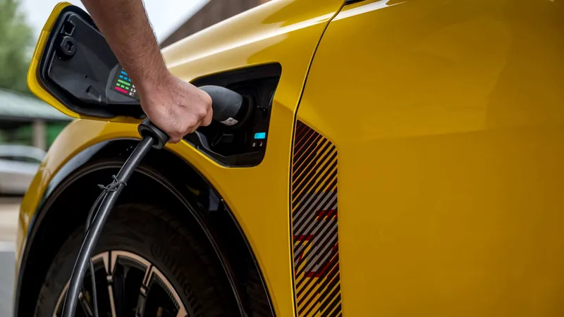 El 96 % de los propietarios de coches eléctricos no volvería a un gasolina o diésel, según esta encuesta