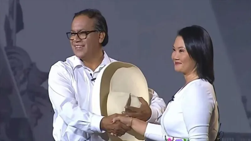 Sánchez critica y desafía a Fujimori por el papel de Fuerza Popular
