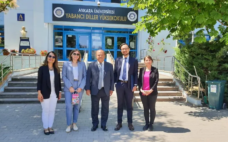 En Escuela de Idiomas de la Universidad de Ankara