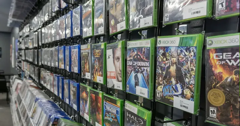 Tienda de videojuegos pide a XBOX y Asha Sharma que tomen la bandera del formato físico con Project Helix tal como Sony lo hizo con el PS4