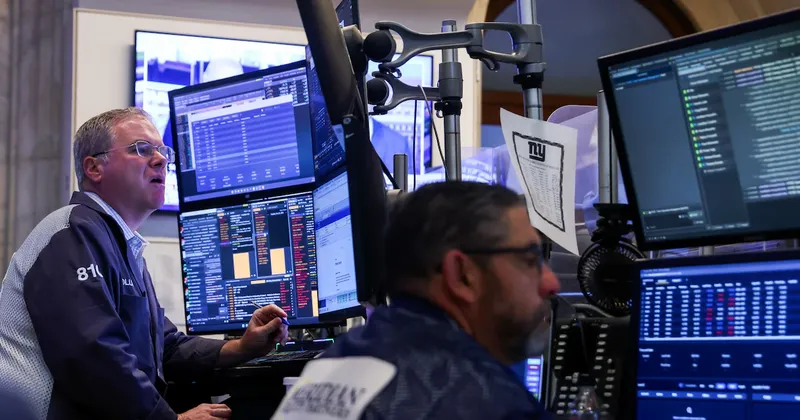 Analistas de Wall Street mantienen la cautela mientras el S&P 500 marca otro récord