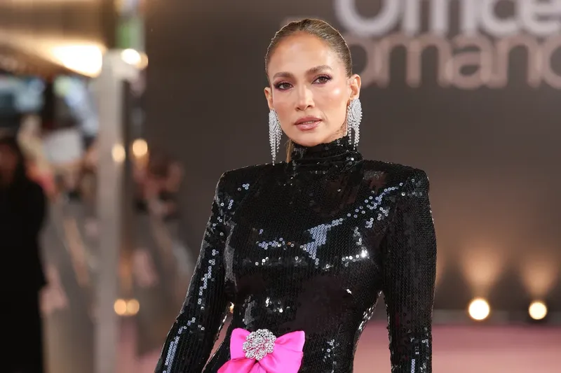 Jennifer Lopez presume el encanto de su nueva mansión en Hidden Hills