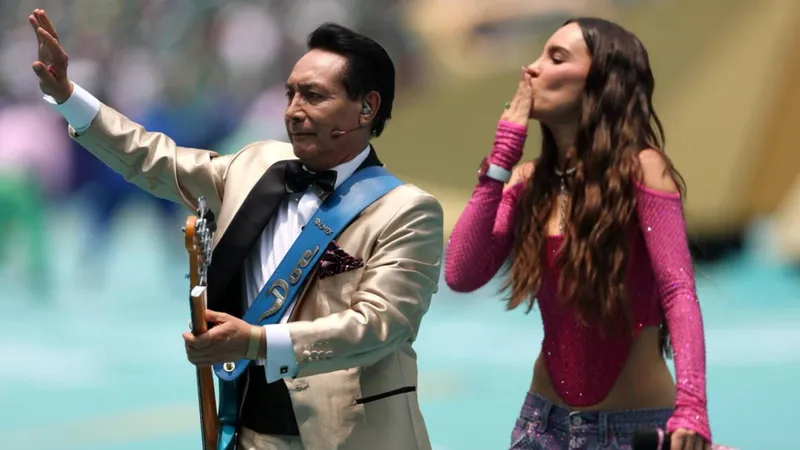 Belinda “ganando como siempre”… 26 años después REGRESA a cantar al Azteca